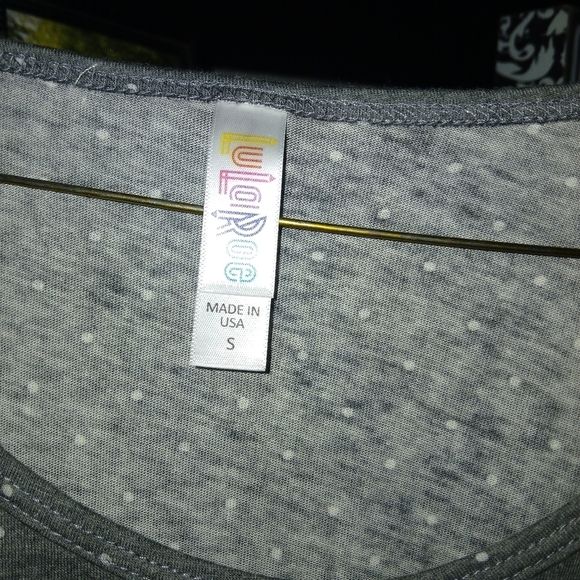 Lularoe Classic T - Picture 3 of 5